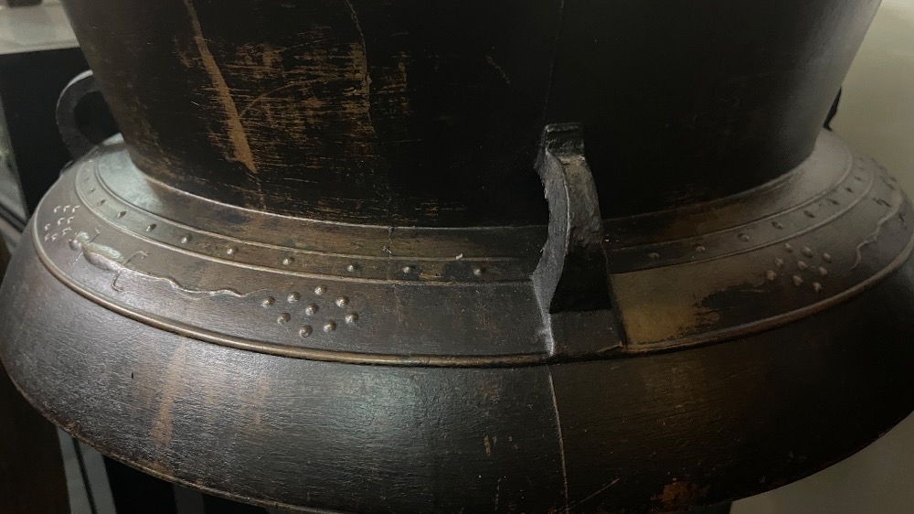 Nồi Đồng Thạch Sùng 