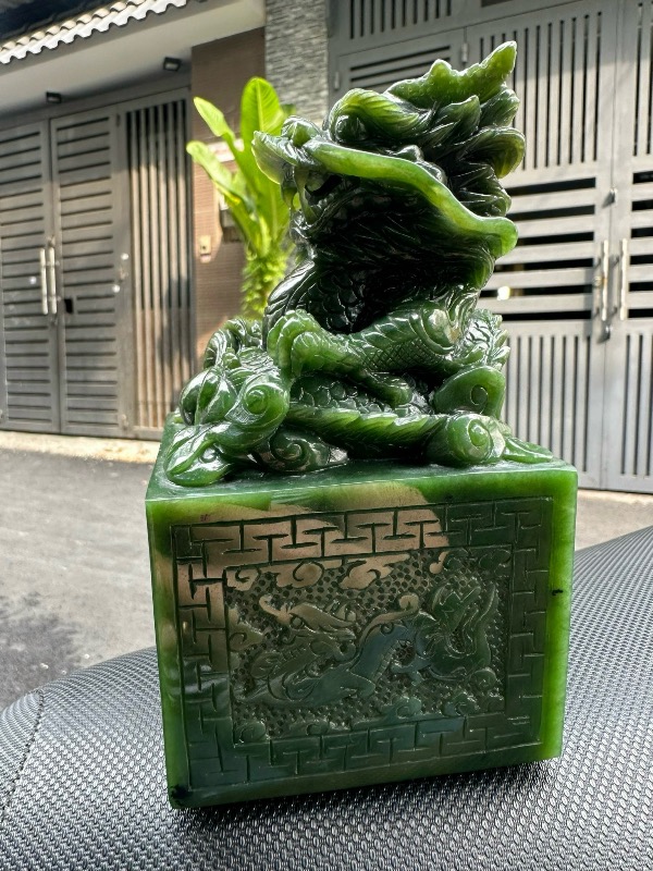 Rồng Ngọc Bích Ms.47.A8