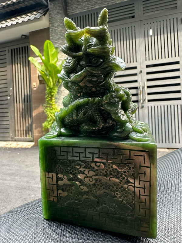 Rồng Ngọc Bích Ms.47.A8
